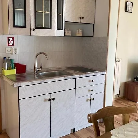 Apartment Fon *