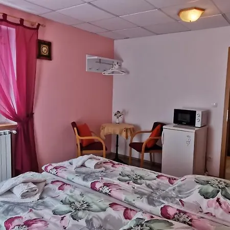 Fon Apartment