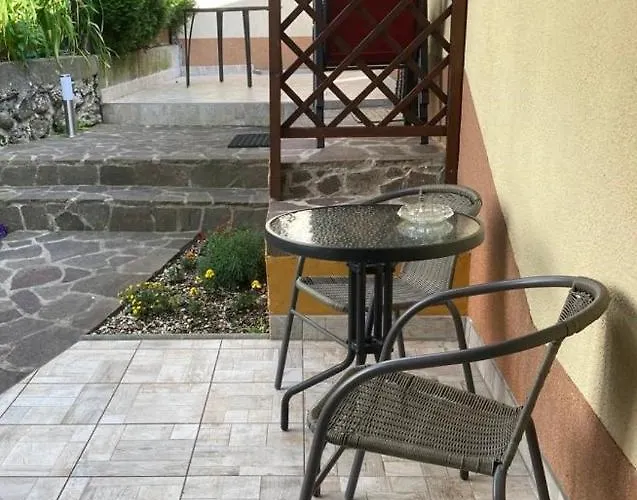 Fon * Кобарид